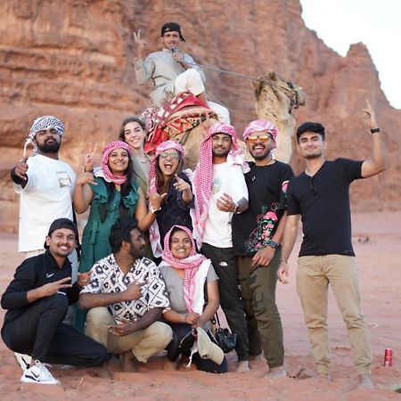 Wadi Rum Bedouin Heart Camp ภายนอก รูปภาพ