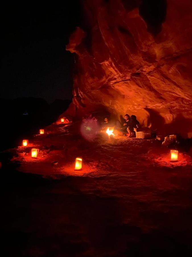 Wadi Rum Bedouin Heart Camp ภายนอก รูปภาพ