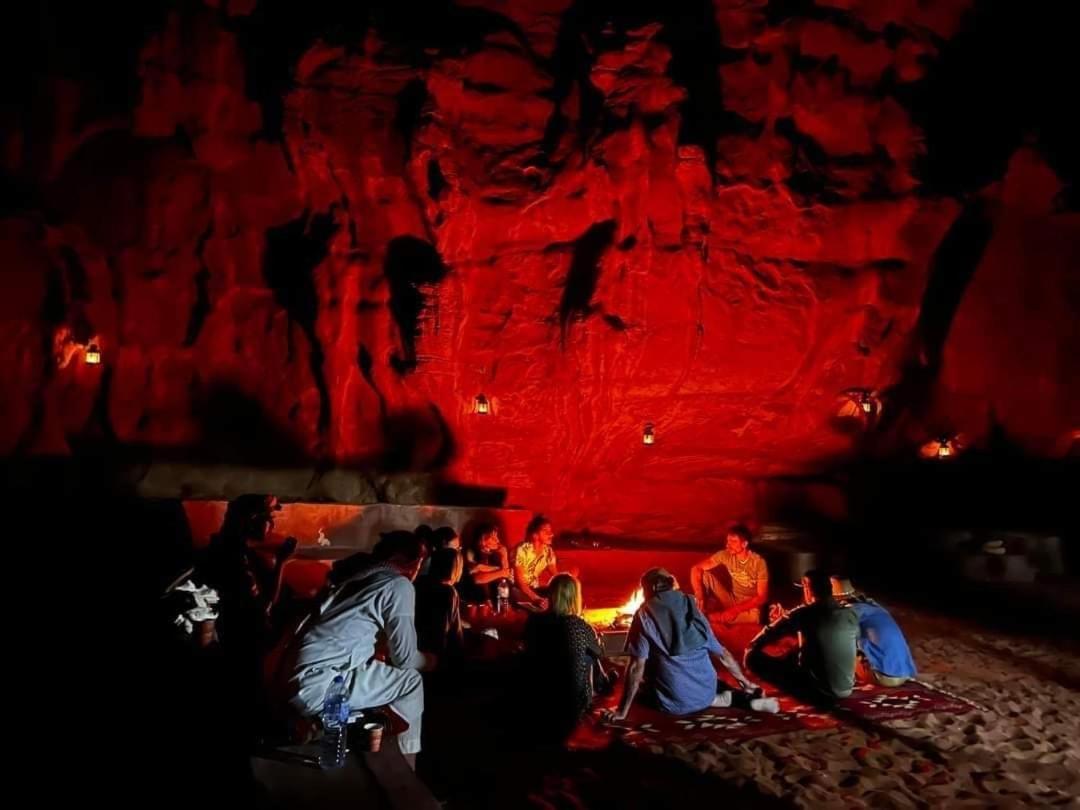 Wadi Rum Bedouin Heart Camp ภายนอก รูปภาพ